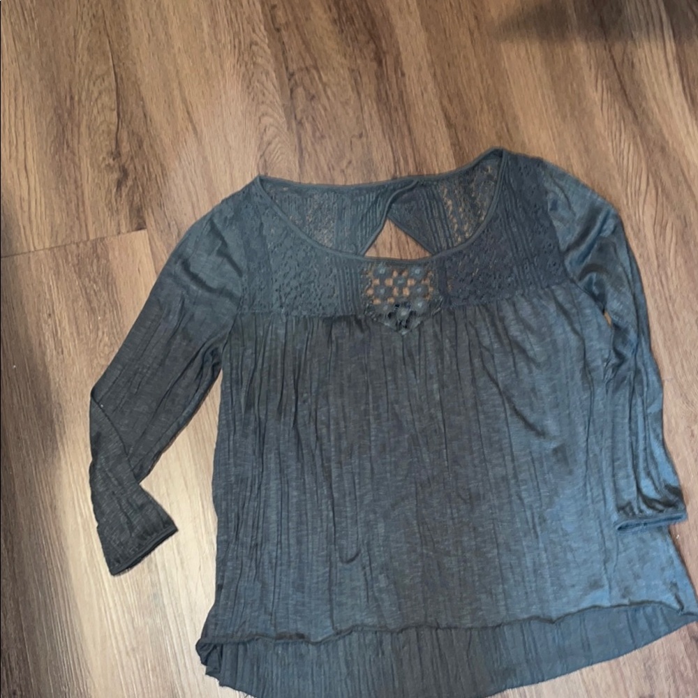 American Eagle Outfitters Blue 3/4 Sleeve Cut Out Pleated Blouse
